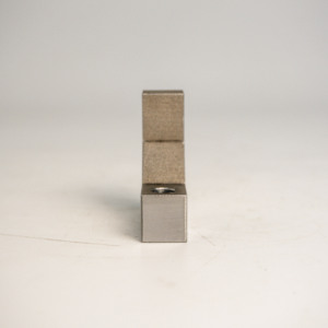 Bloc d'angle en L en acier inoxydable traité en surface AMT VINA, usinage CNC de haute précision, support à angle droit - Product Image 2
