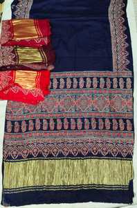 Sari de Seda con Estampado Ajrakh Indio, Hecho a Mano con Tinte Natural, Diseño Tradicional para Fiestas de Diwali y Exportación - Product Image 5