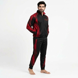 Chándal de sublimación para hombre de alta calidad con tela duradera y construcción cómoda con diseños impresos detallados y resistentes. - Product Image 3