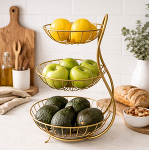 Cesta de frutas de metal dorado de tres niveles, soporte decorativo de alambre para almacenamiento, organizador para encimera de cocina y hogar. - Product Image 1
