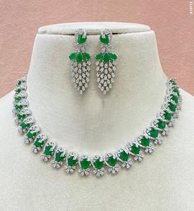 Ensemble collier et boucles d'oreilles en laiton plaqué argent de qualité supérieure avec zircon CZ pour femmes, cadeau de mariage tendance, bijoux - Product Image 2