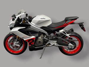 Motocicleta de fábrica 2024 Aprilia RS 660 - Product Image 2
