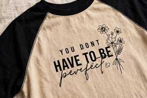 เสื้อยืดผู้หญิงฤดูร้อน ผ้าฝ้ายนุ่ม สวมใส่สบาย แขนสั้น ระบายอากาศได้ดี คุณภาพสูง ปรับแต่งได้ แฟชั่นเสื้อผ้า - Product Image 6
