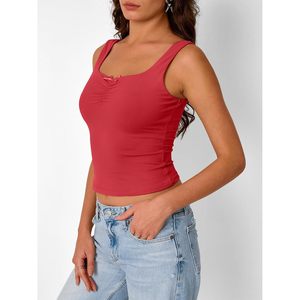 Débardeur streetwear personnalisé pour femme – T-shirt sans manches avec logo graphique personnalisé pour un style décontracté, une mode urbaine et un confort quotidien - Product Image 3