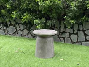 Table basse en béton durable de forme ronde et cloche, contemporaine, pour jardin/extérieur, salon - Product Image 2