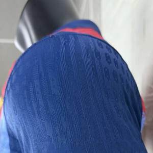 Tenue de football personnalisée en tissu à séchage rapide, maillots et uniformes de football imprimés et uniformes de football simples pour jeunes - Product Image 6