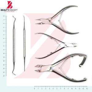 Kit de pédicure 5 pièces en acier inoxydable avec coupe-ongles, rehausseur d'angle, lime à ongles et ciseaux à ongles – Instruments de podologie - Product Image 2