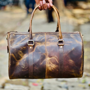 Bolsa de Viaje de Cuero de Lujo, Bolsa de Fin de Semana con Cierre de Cremallera, Bolsillos Espaciosos, Diseño Portátil Multifuncional, Ecológico y Personalizable - Product Image 1