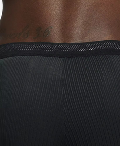 Shorts de compression décontractés pour hommes de qualité supérieure, vêtements de sport entièrement personnalisés avec un design tendance, shorts de sport pour hommes à séchage rapide - Product Image 6