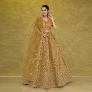 ชุดเลเฮนกาโชลีแบบยาวถึงพื้น ตกแต่งด้วยลายปักดอกไม้สวยงาม พร้อมขอบระบาย |   ชุดแต่งงานผู้หญิงสำหรับงานดิวาลี ป้องกันรอยยับ - Product Image 4