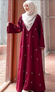Abaya Modesta de Dos Capas con Cuello Bordado de Algodón, Manga Larga y Corte Holgado para Mujeres Musulmanas, Ideal para Bodas, de WS International - Product Image 5