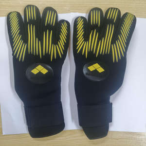 ค้นหาไอคอนที่คล้ายกัน ดีไซน์ใหม่ ขายดี คุณภาพสูง น้ำหนักเบา ถุงมือผู้รักษาประตู ป้องกันนิ้วมือเต็มรูปแบบ ถุงมือโกล - Product Image 2