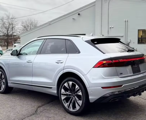 PRÊT À EXPÉDIER 2025 Q8 quattro Plus 55 TFSI d'occasion avec pack Executive, démarrage à distance, sièges en cuir, jantes en alliage - Product Image 1