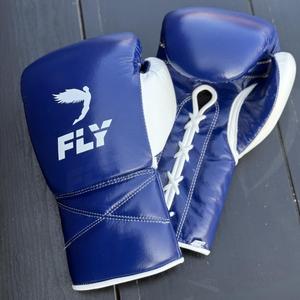 Guantes de Entrenamiento Fly SuperLace Pro X 2 de Cuero Vacuno Genuino para Sanda, MMA, Kick Boxing y Sparring con Correa de Muñeca Ajustable - Product Image 4