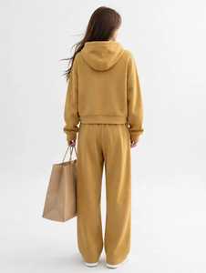Conjunto Deportivo con Capucha para Mujer, Color Amarillo Mostaza, Sudadera con Cierre de Media Cremallera, Pantalones Largos Holgados, Atuendo Casual 2 en 1 para Otoño - Product Image 3