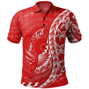 Polo à manches courtes pour homme à motif polynésien rouge, texte personnalisé imprimé, respirant, coupe classique, vêtements décontractés - Product Image 1