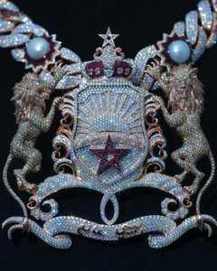 Colgante de Lujo con Amuleto de Escudo, Moissanita, Perla de Agua Salada, Diseño Corona de León, Plata 925 Bañada en Rodio para Joyería Certificada de Fiesta - Product Image 2