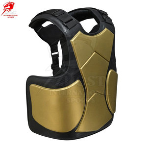 Protector de Pecho Ajustable de Alto Rendimiento con Acolchado Cómodo y Material Transpirable para Entrenamiento - Product Image 4