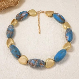 Collar de Resina con Forma Irregular, Patrón Marmoleado Azul Dorado, Collares de Cuentas de Resina Hechos a Mano con Aspecto Personalizado, Ideales para Resina - Product Image 5