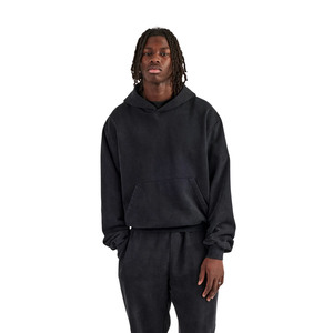 Elite men's dual-tone tracksuits. Features modern <b>zip</b>-<b>up</b> <b>jackets</b> and matching joggers with bold athletic side panels. - Product Image 4
