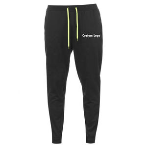 Ensemble en coton pour homme avec personnalisation de marque, construction à coutures latérales, coupe structurée, vente en gros, expédition internationale - Product Image 6