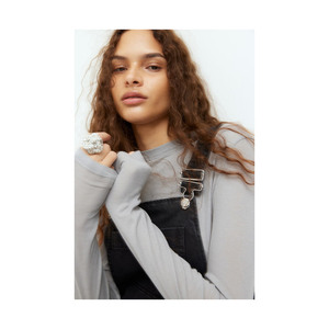 Salopette de travail en coton pour femme, durable, bretelles réglables, douce et confortable, idéale pour les activités de plein air ou la mode décontractée - Product Image 6