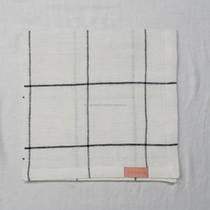 Elegante raya 100% servilletas de lino hechas a mano con servilletas impresas ecológicas de alta calidad para cenas modernas ocasiones especiales - Product Image 1