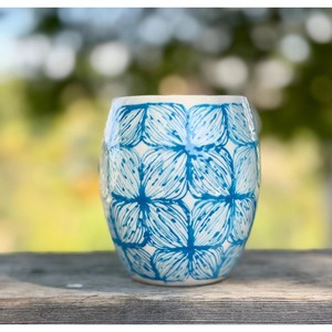 New Design Handmade Ceramic Mug Floral Pattern Black White Traditional Chinese Design Home Use - Product Image 2