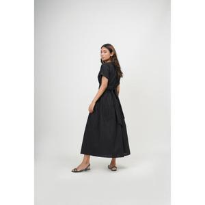 Robe longue trapèze noire élégante et personnalisable de qualité supérieure, col en V, manches courtes, ceinture, poches, taille naturelle, antistatique - Product Image 6