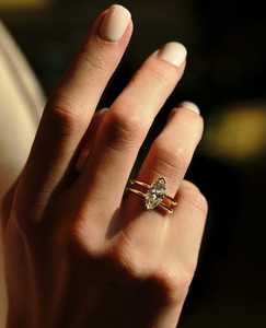 Anillo de promesa con diamante de corte marquesa de 2.01 quilates cultivado en laboratorio East West para mujer, con dije de aniversario de oro macizo de 14 quilates para parejas - Product Image 2