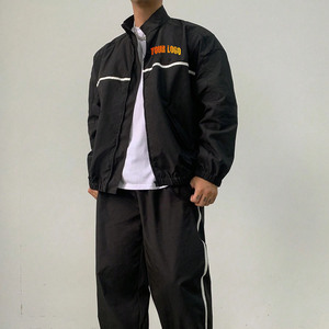 ชุดเซ็ตเสื้อแจ็คเก็ตกันลมแบบหลายชิ้นและกางเกงขาสั้นสำหรับผู้ชาย ไซส์ใหญ่ เหมาะสำหรับเดินป่า กันน้ำ ทำจากไนลอน สะท้อนแสง - Product Image 4