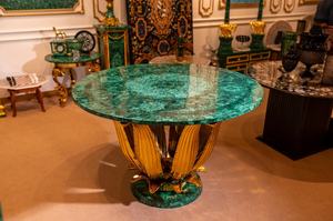 โต๊ะลายดอกบัวทำมือจากมาลาไคต์พร้อมฐานทองแกะสลัก - Product Image 4