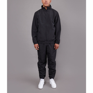 Survêtements de jogging personnalisés haut de gamme pour hommes, en coton et polyester, avec fermeture éclair intégrale, pour l'entraînement et la gym - Product Image 2