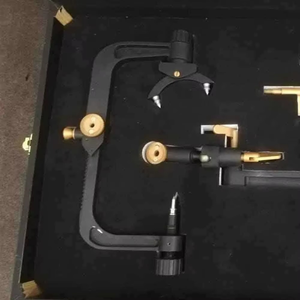 Kit d'instruments de neurochirurgie Meyfield Retractor Set avec pince crânienne à trois points, en acier inoxydable, certifié CE ISO, GUJJAR SURGI - Product Image 4