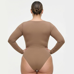 Combinaison de yoga compressive pour femme, grande taille, écologique, résistante à l'eau, tenue d'exercice, col en V, sous-vêtement de base, combinaison de plage et de natation - Product Image 2