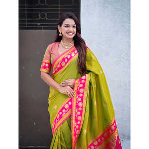 Sari indien et pakistanais traditionnel en soie douce verte Mehendi Elite Weaves Pichwai, tissé avec des fils Zari, 600g - Product Image 5