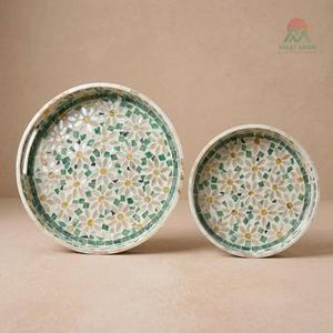 ถาดฝังมุกทรงกลมงานฝีมือ ลายดอกเดซี่ ประดับเปลือกหอยสีเขียว - Product Image 1