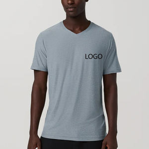 Conception de logo personnalisé, T-shirt pour homme de haute qualité, col en V, impression de logo personnalisé / couleur unie à prix avantageux pour l'été 2026 - Product Image 1