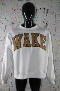 Sweat-shirt à col montant WAKE WHITE 100% coton avec broderie appliquée, col large, fils fins - Product Image 2