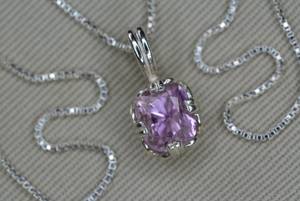 Colgante de Kunzita Natural Certificada en Plata de Ley, Joyería de Piedras Preciosas Rosas y Púrpuras, Regalo para Ella, Joyería Fina y Elegante - Product Image 3