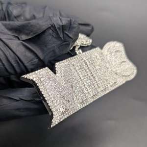 Colgante de Plata 925 con Moissanita de Corte Brillante Redondo, Minimalista, Unisex, para Uso Diario - Product Image 2
