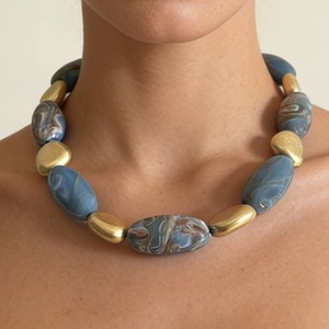 Collar de Resina con Forma Irregular, Patrón Marmoleado Azul Dorado, Collares de Cuentas de Resina Hechos a Mano con Aspecto Personalizado, Ideales para Resina - Product Image 2