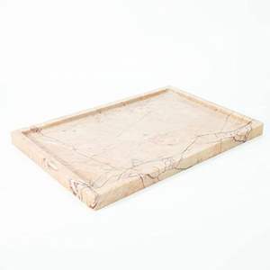 Plateau de service en marbre design avec poignées en laiton pour la présentation de la nourriture lors de réceptions de mariage et le service haut de gamme en restaurant - Product Image 6