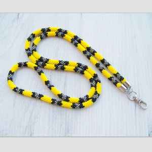 Collier porte-clés et porte-badge perlé fait main, coloré, style bohème, pour usage au bureau, à prix abordable - Product Image 1