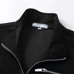 ชุดวอร์มฤดูใบไม้ร่วงแบบยูนิเซ็กซ์ ผลิตจากผ้าฝ้าย 100% เป็นมิตรต่อสิ่งแวดล้อม เนื้อผ้าปานกลาง ซักแบบแอซิดวอช  สามารถปรับแต่งได้สำหรับคุณแม่ตั้งครรภ์  เสื้อฮู้ดซิปผ้าฟลีซเทคโนโลยี  พร้อมกางเกงจ็อกเกอร์ - Product Image 3