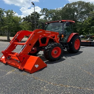 Tractor Kubota M5-111 de Uso Pesado Diseñado para Trabajos Agrícolas Exigentes con Rendimiento Potente y Estabilidad Superior - Product Image 3