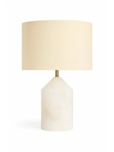 Elegante Lámpara Decorativa para el Hogar con Forma Arquitectónica, Acabado Liso y Brillo Ambiental Invitador para Entornos Modernos - Product Image 6