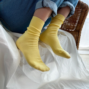 Chaussettes côtelées mignonnes de style coréen, fabriquées en coton peigné respirant et hautement élastique pour un usage quotidien en intérieur - Product Image 6