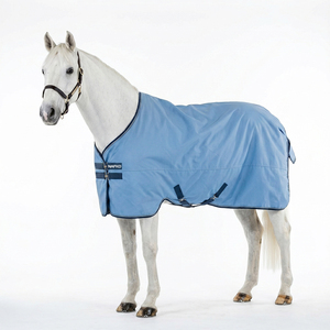 Manta ligera para caballo, impermeable y transpirable, tipo Turnout 900 con relleno de 50g, para exteriores, sin protección para el cuello. - Product Image 1