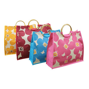 Sac de courses et d'épicerie en tissu Juco à poignée en bois à motif floral, taille moyenne, ouverture supérieure, avec logo personnalisé, modèle 2026, le plus vendu - Product Image 1